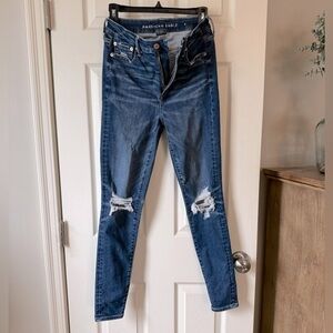 American Eagle Lu(x)e Ripped Jeans Womens size 4 Regular